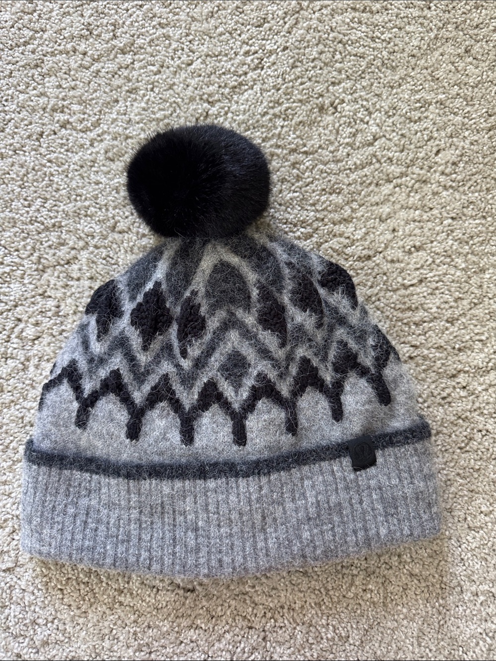 LULULEMON Black Grey Knit Pom Pom Beanie Hat